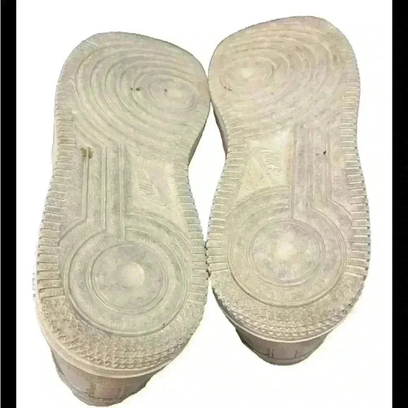 Nike air force 1 gs low top leather size 2.5 Youth EUC - Picture 7 of 8